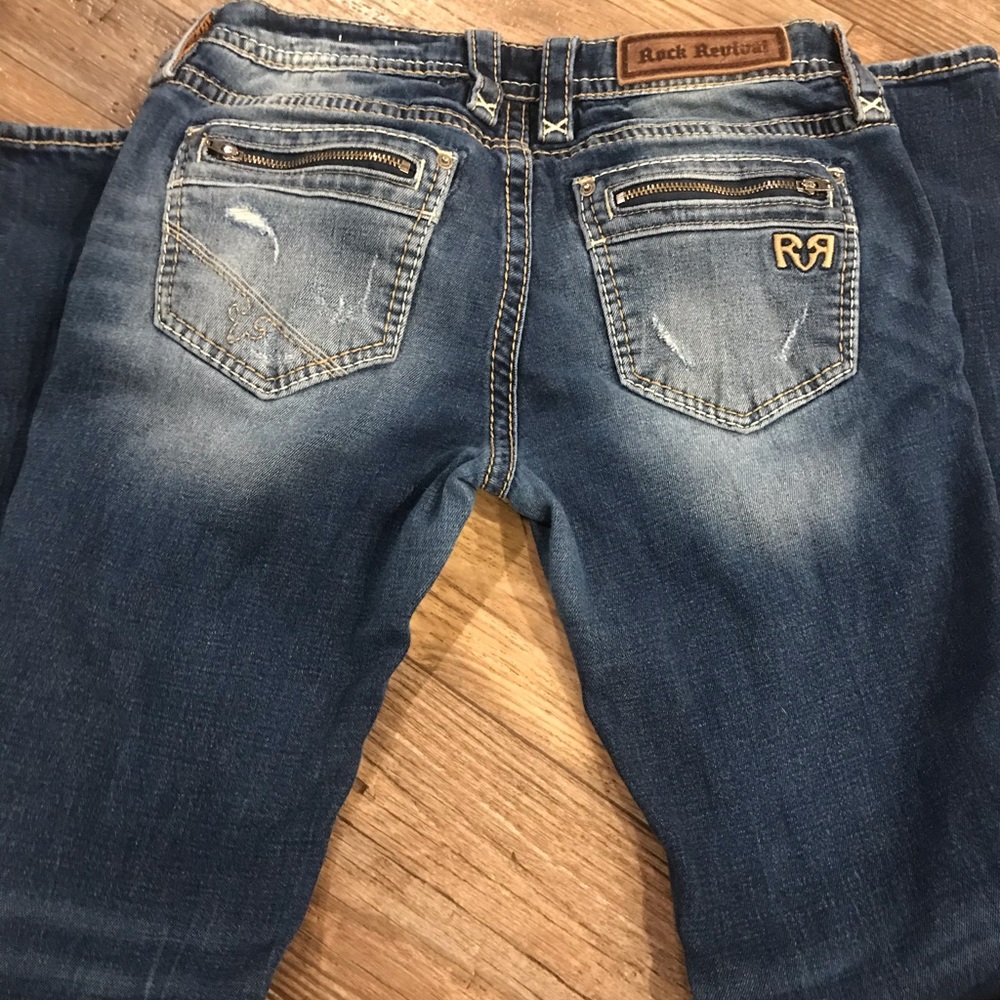 Women’s Rock Revival Straight Leg Jeans